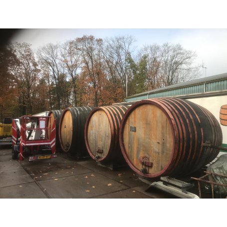 Viinitynnyri 5000 litraa, Tammea