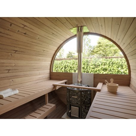 Puolikuu lasi Tynnyrisaunaan, taakse